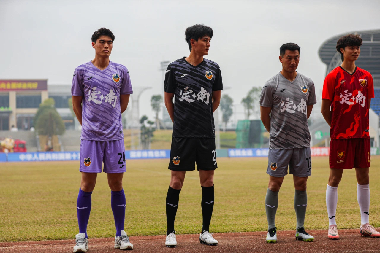 空前绝后，甲级联赛两支强队的比拼分外精彩的简单介绍