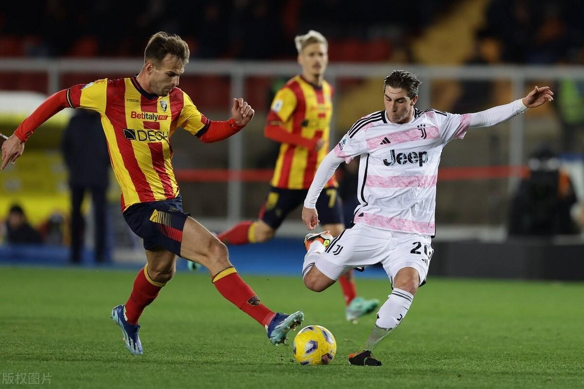 尤文图斯攻防俱佳，称霸联赛