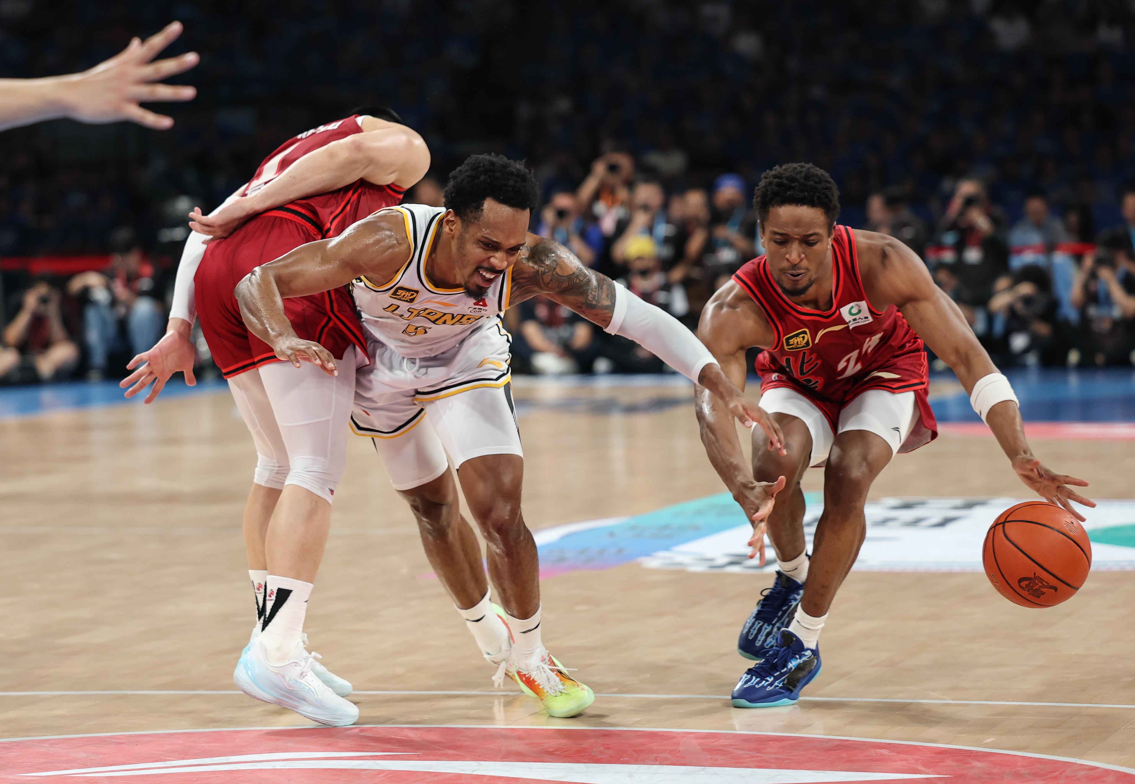 魔术力克澳大利亚男篮，威斯布鲁克关键制胜的简单介绍