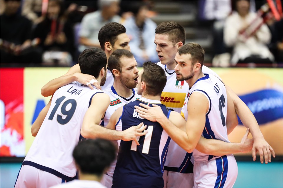 丹麦队翻盘中国队，黄鸭组合点燃赛场