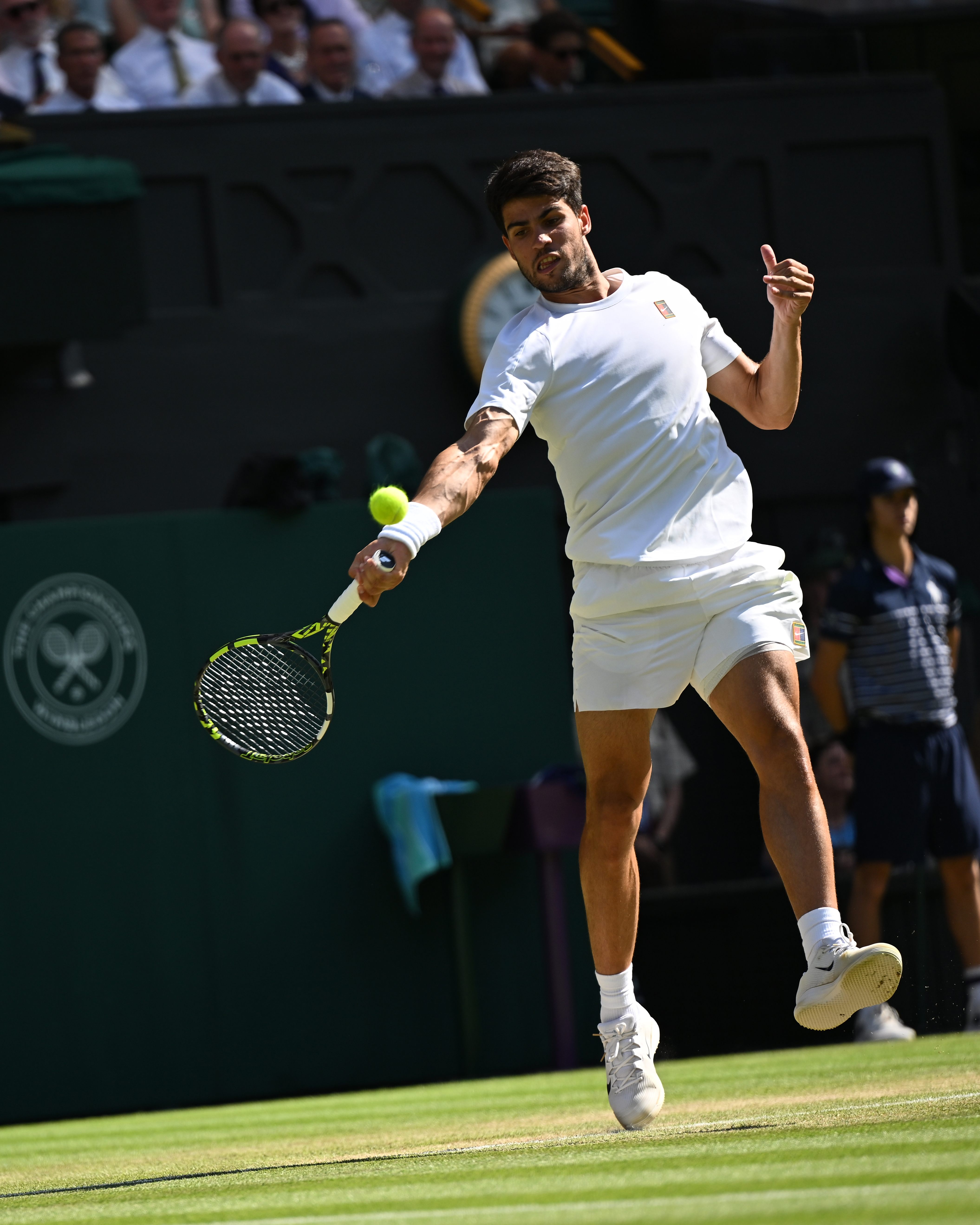 ATP总决赛轻取澳网，阿尔卡拉斯惊艳四座