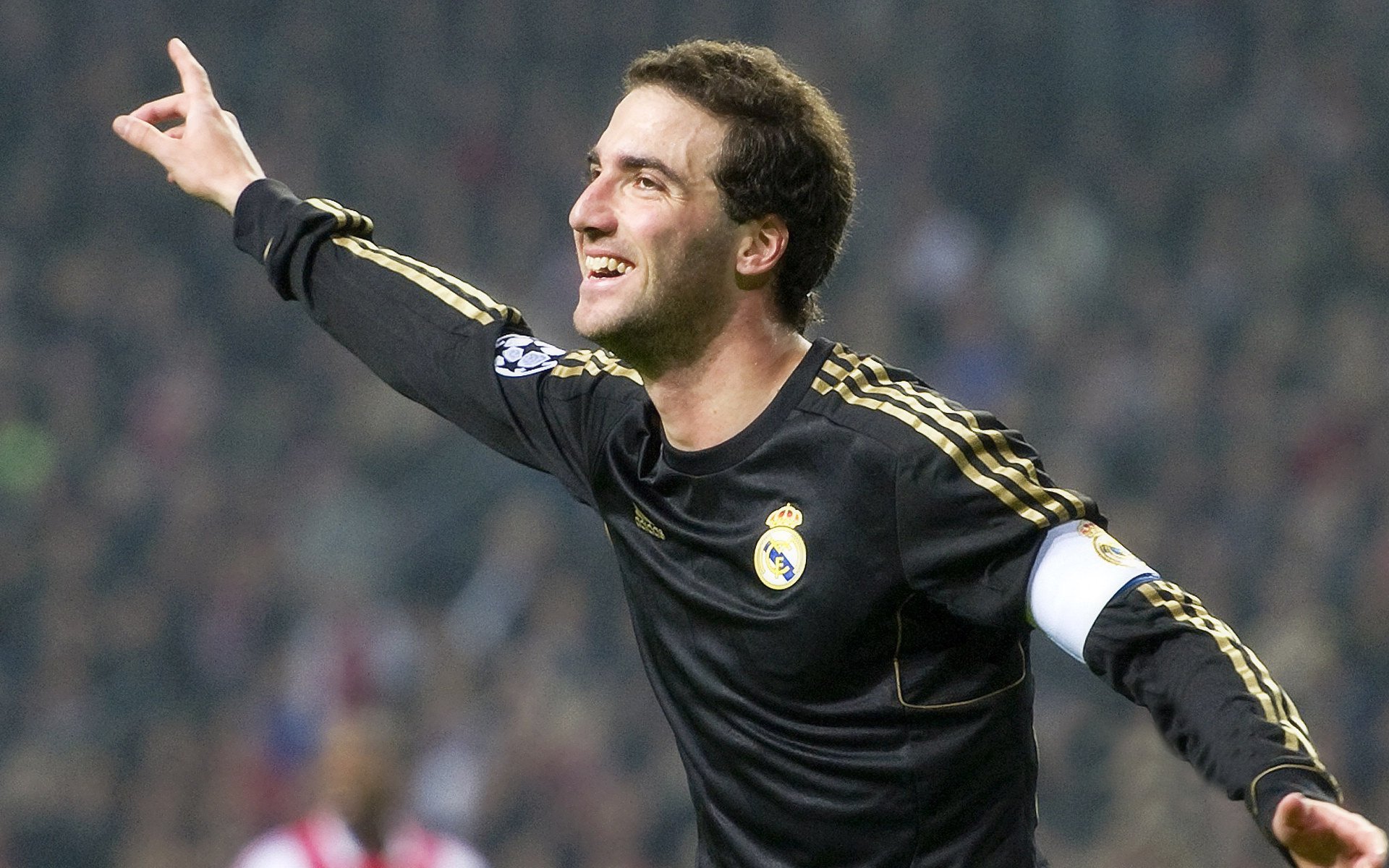 格列兹曼爆发终结巴拉圭魔咒，毕尔巴鄂之夜见证法国强行破局